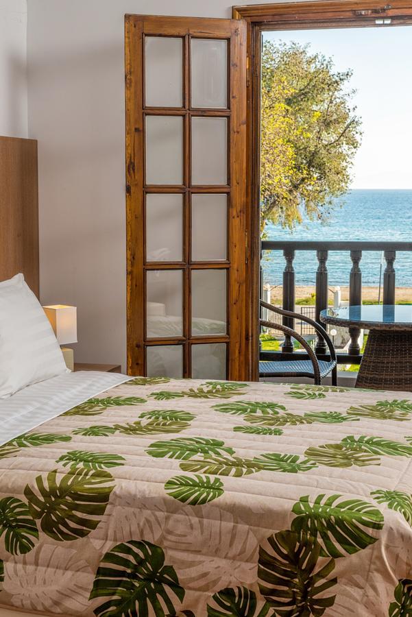 Georgalas Sun Beach Rooms Nea Kallikrateia Exterior foto